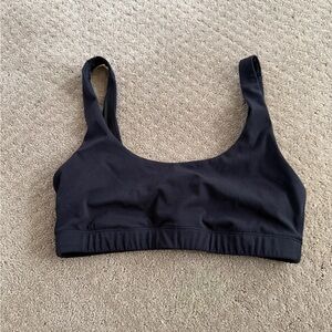 Vuori Women's Black Crop Top